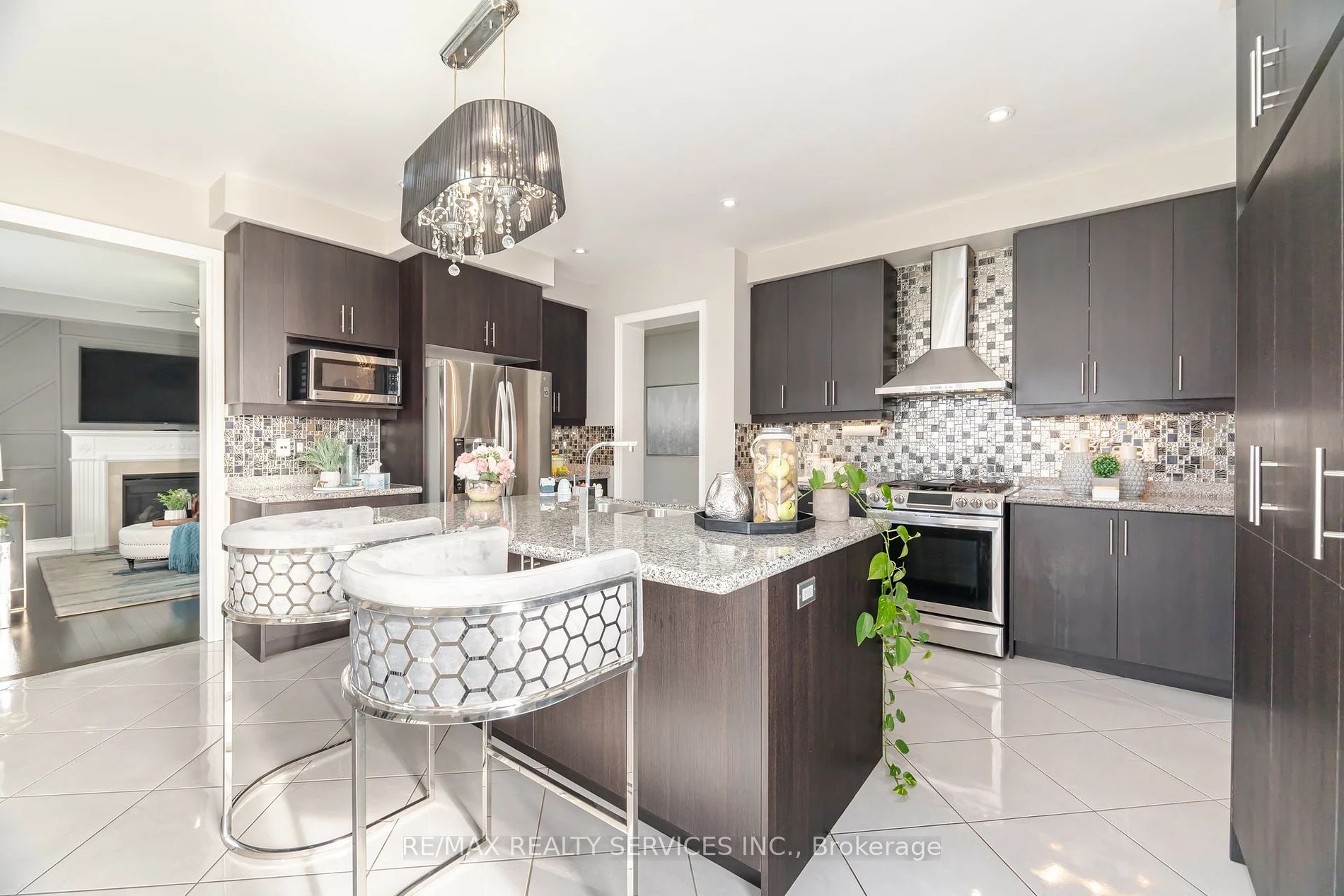 Contemporary Kitchen Remodel